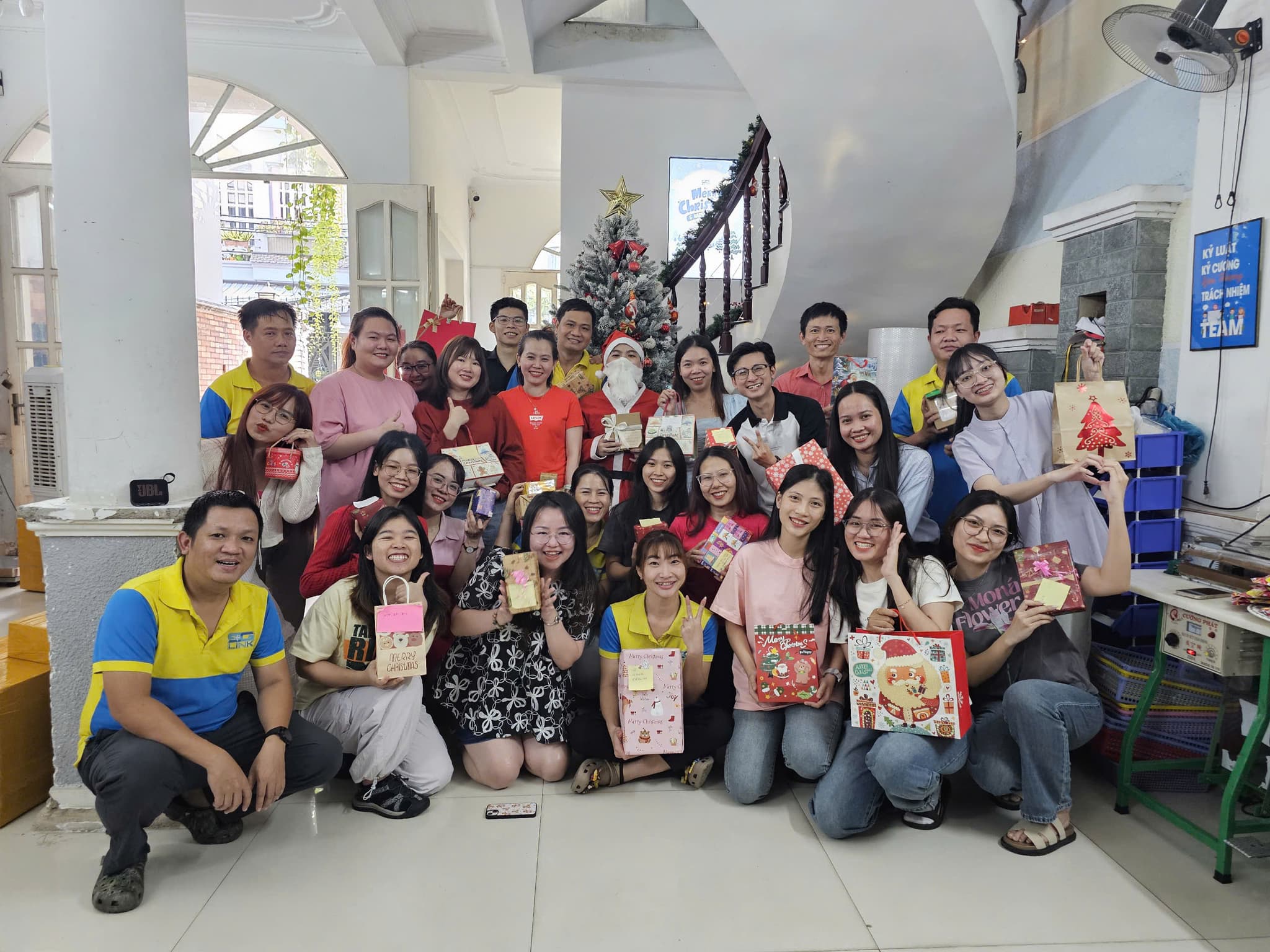 Christmas 2024 with SG LINK